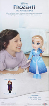 Disney Frozen 2 Elsa Travel Doll, 35-centymetrowa lalka z kultową sukienką inspirowaną filmem, butami i długimi warkoczami zapewniającymi dodatkową zabawę podczas zabawy, dla dziewczynek w wieku 3 lat i starszych