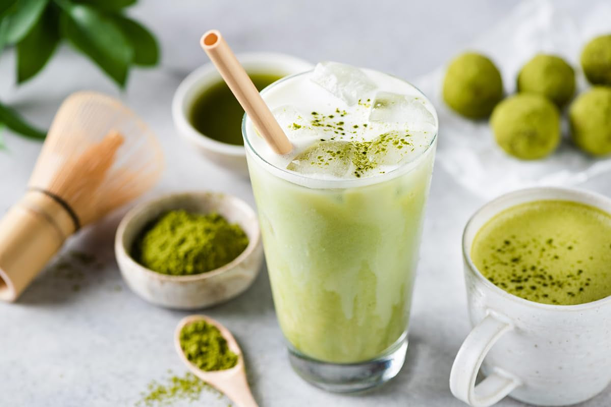 ITO EN Oi Ocha Zielona herbata instant w proszku z matchą - Niesłodzona zielona herbata matcha z Japonii - 1 x 32 g
