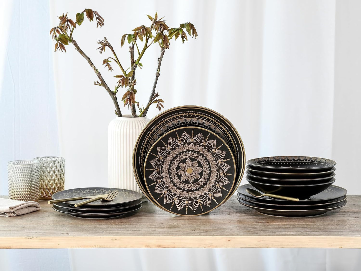CreaTable, 23588, seria MANDALA GOLD - czarna, 12-częściowy zestaw naczyń obiadowych, zestaw talerzy porcelanowych, można myć w zmywarce i używać w kuchence mikrofalowej, jakość produkcji
