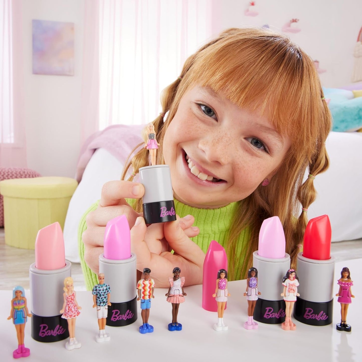 Barbie Mini Barbieland Zestaw 5 lalek fashionistek, ok. Mini lalki o wysokości 3,8 cm w szminkowych rękawach Zestaw z kolekcji niespodzianek (style mogą się różnić), lalki JBD26 Naty Shop