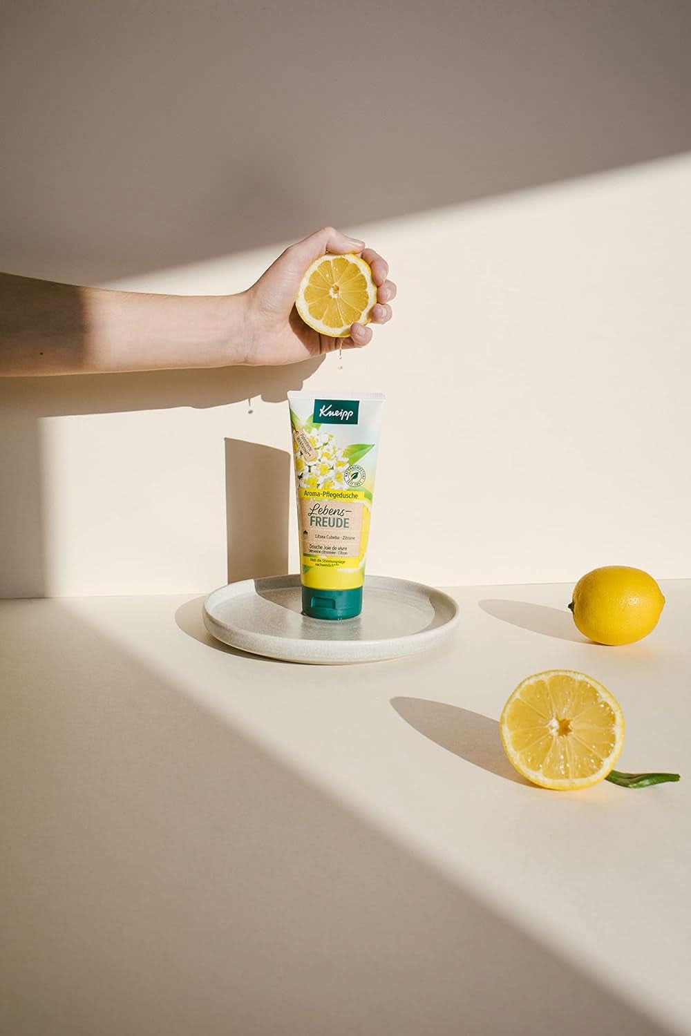 Kneipp Aroma, nawilżający żel pod prysznic, 200 ml Prysznic i kąpiel Naty Shop