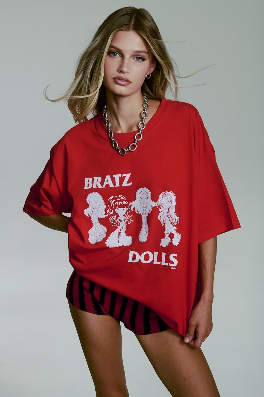 Modna lalka w stylu T-shirtu Bratz Stylin' Jade zawiera akcesoria Urocza zabawka dla dziewczynki