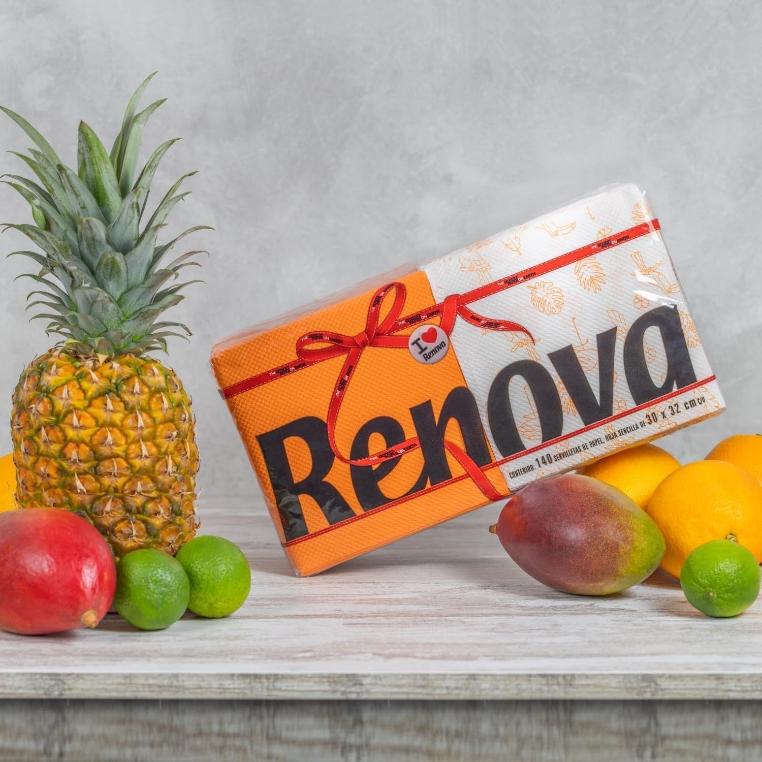 Serwetki papierowe Renova Red Label, 140 serwetek, półbiałe, zdobione, półkolorowe, rozmiar standardowy