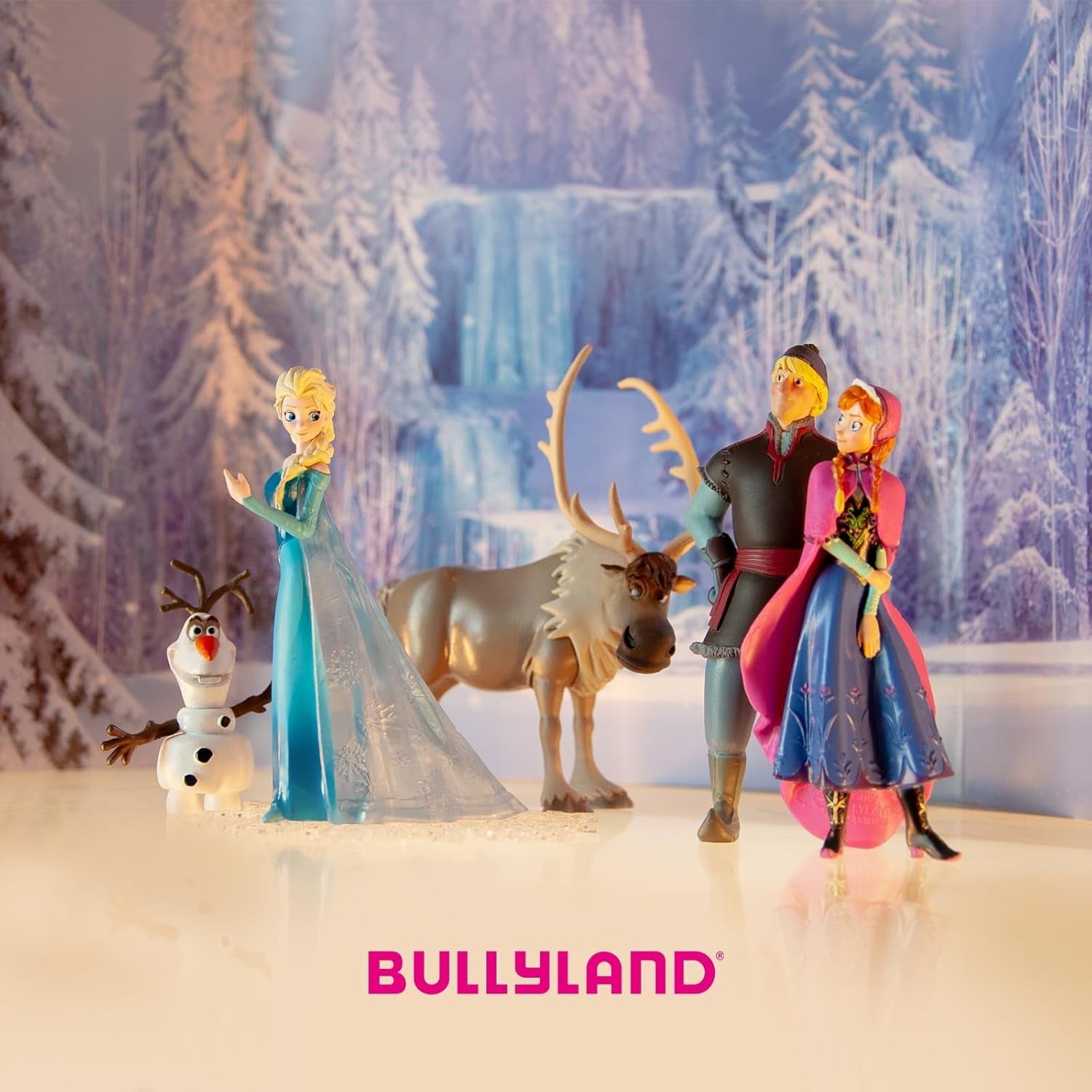 Bullyland 12960 - figurka księżniczki Anny z filmu „Kraina lodu” Walta Disneya, ok. 9,5 cm, bardzo szczegółowe, idealne jako mały prezent dla dzieci w wieku 3 lat i starszych