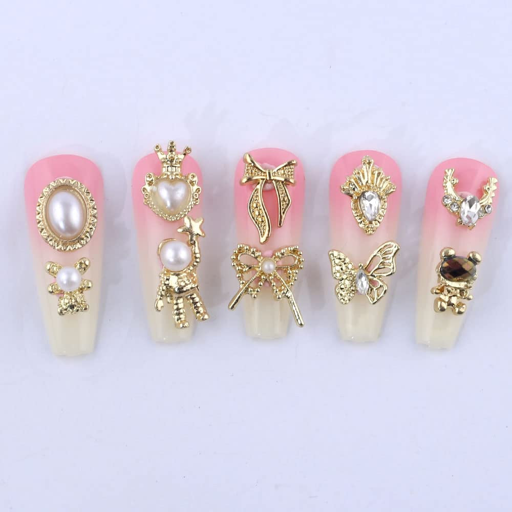 50 szt. złotych zawieszek do paznokci, mieszane style Glitzersteine ​​​​Nägel Perle Legierung Nagel Steine ​​Blume Schmetterling Strasssteine ​​Nägel Herz Stern Nagel Charms DIY Nail Art Zubehör Frauen Nägel Deko