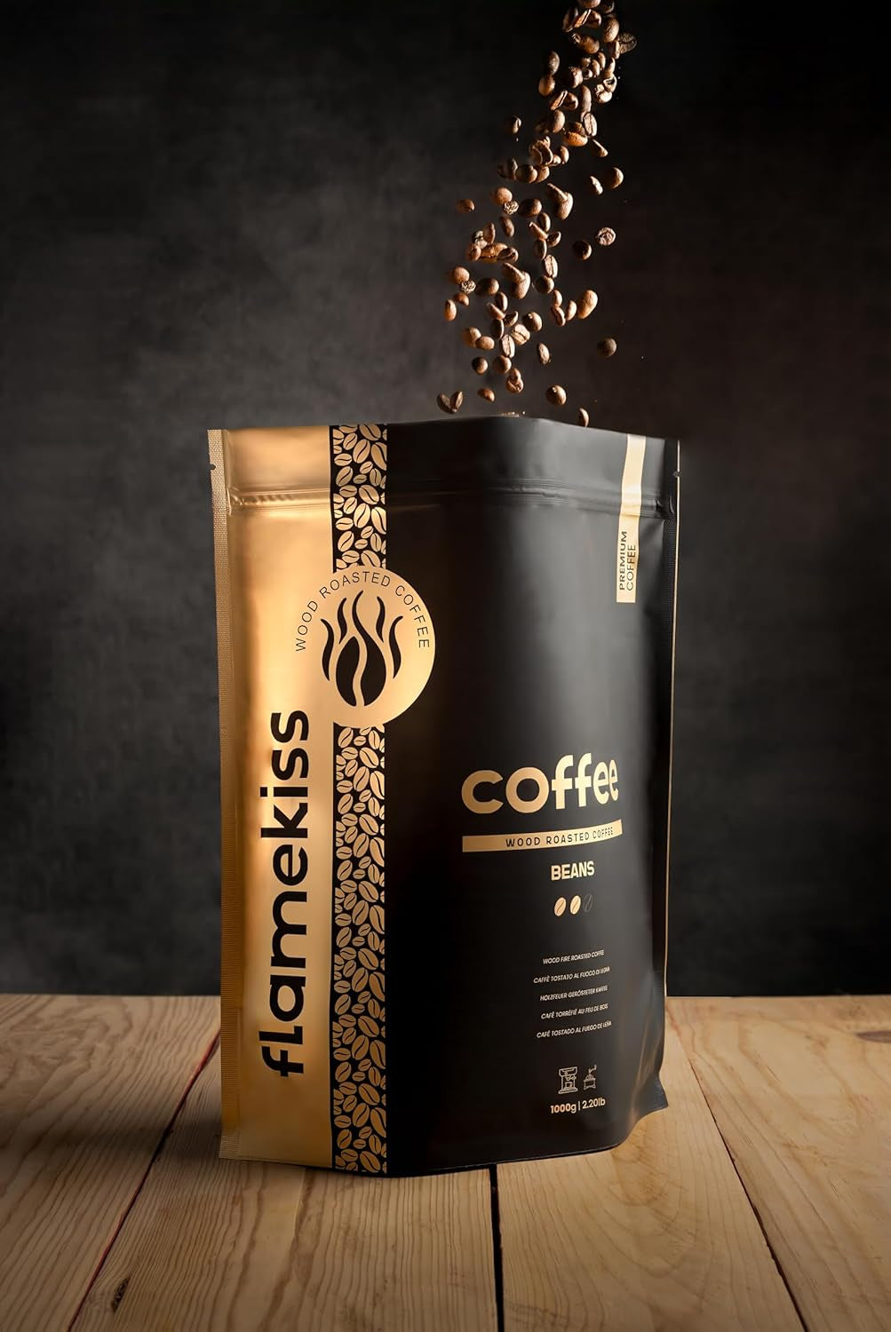 Kawa ziarnista 1kg – Wysokiej jakości ziarna espresso Arabiki i Robusty, ręcznie prażone na ognisku opalanym drewnem, aby zapewnić bogatą i aromatyczną kawę pełnoziarnistą