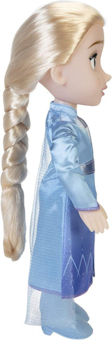 Disney Frozen 2 Elsa Travel Doll, 35-centymetrowa lalka z kultową sukienką inspirowaną filmem, butami i długimi warkoczami zapewniającymi dodatkową zabawę podczas zabawy, dla dziewczynek w wieku 3 lat i starszych