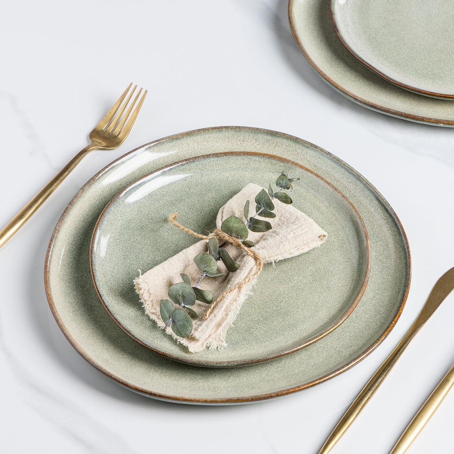 GBhome Zestaw ceramicznych naczyń obiadowych dla 6 osób 24-częściowy zestaw z glazurą reaktywną Ręcznie robiony zestaw misek i talerzy do kuchenki mikrofalowej i mycia w zmywarce Desret Sage GDW007GY-24P-EU