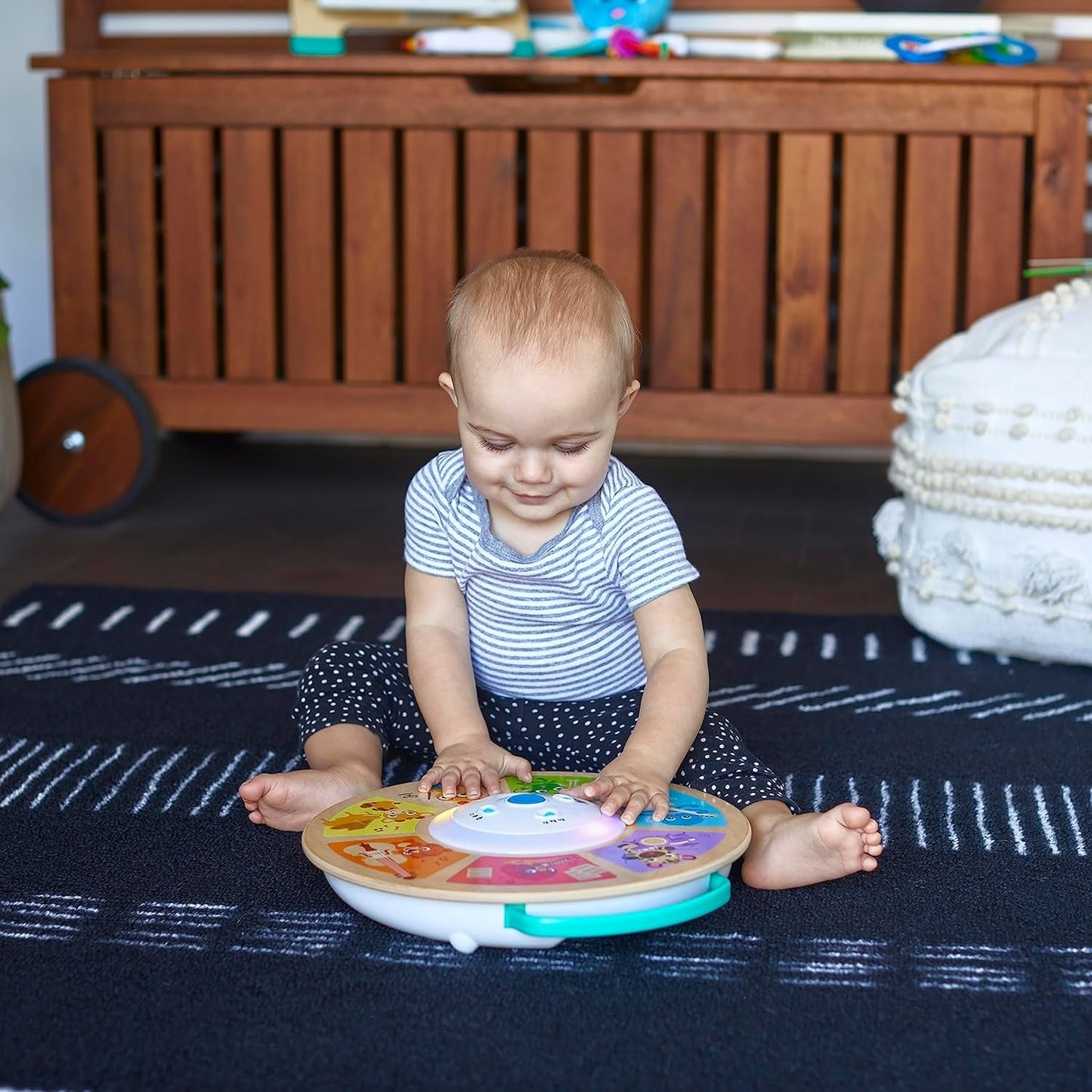 Mały Einstein, Hape, Cal's Smart Sounds Symphony Magic Touch Drewniana elektroniczna zabawka aktywna w 3 językach (angielskim, francuskim i hiszpańskim), 3 tryby, od 6 miesiąca życia Zabawki dla dzieci Naty Shop