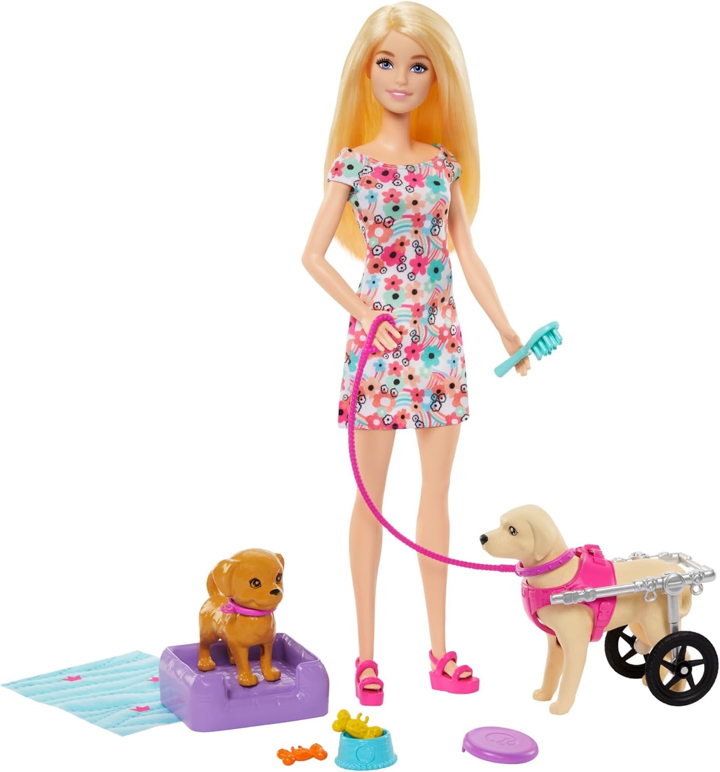 Lalka Barbie Dog Duo i akcesoria, w tym szczeniak i duży pies z wózkiem inwalidzkim, smycz, miska na karmę, legowisko dla zwierząt i nagrody w postaci kości, dla dzieci w wieku od 3 lat, HTK37