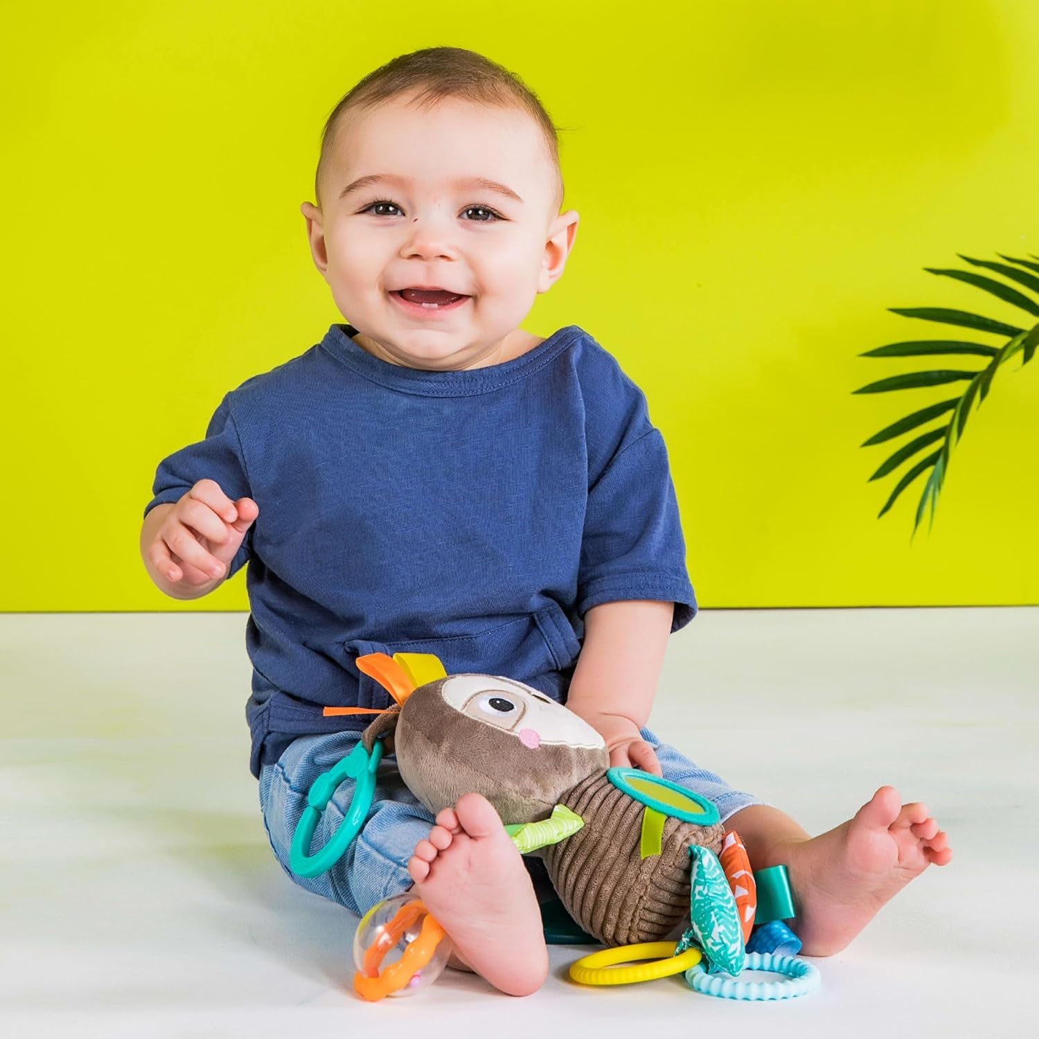 Wózek zabawkowy Bright Starts, Leniwiec - z grzechotką, lusterkiem i pętlami do zawieszek Bebe Toys Naty Shop