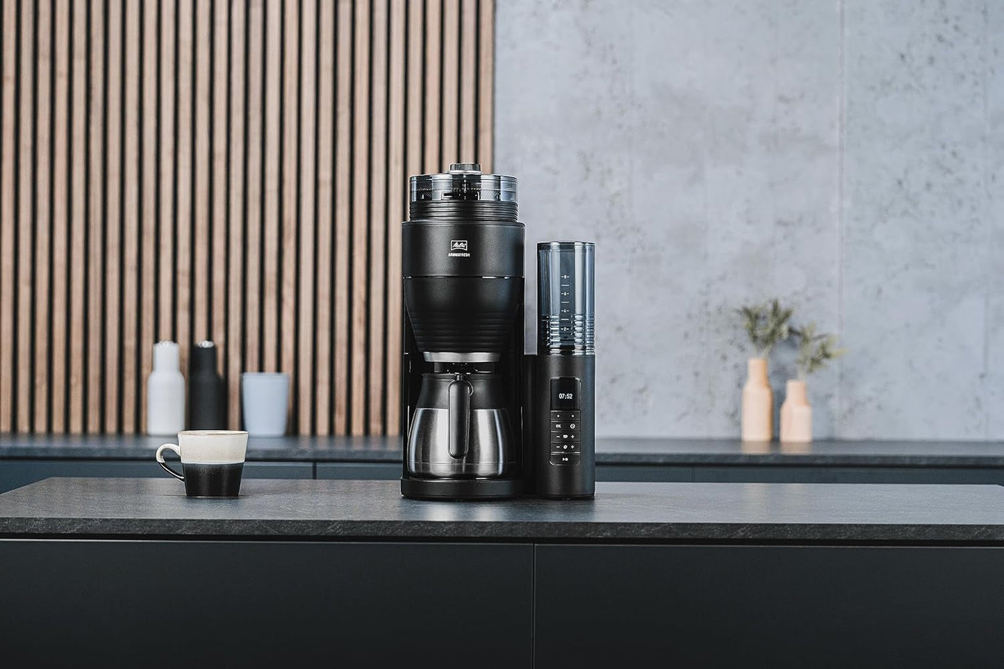 Melitta AromaFresh Therm Pro X - Ekspres do espresso z filtrem, zintegrowanym młynkiem, wyjmowanym zbiornikiem na wodę, dzbankiem termicznym ze stali nierdzewnej i funkcją timera, na maksymalnie 8 filiżanek kawy, czarno-srebrny