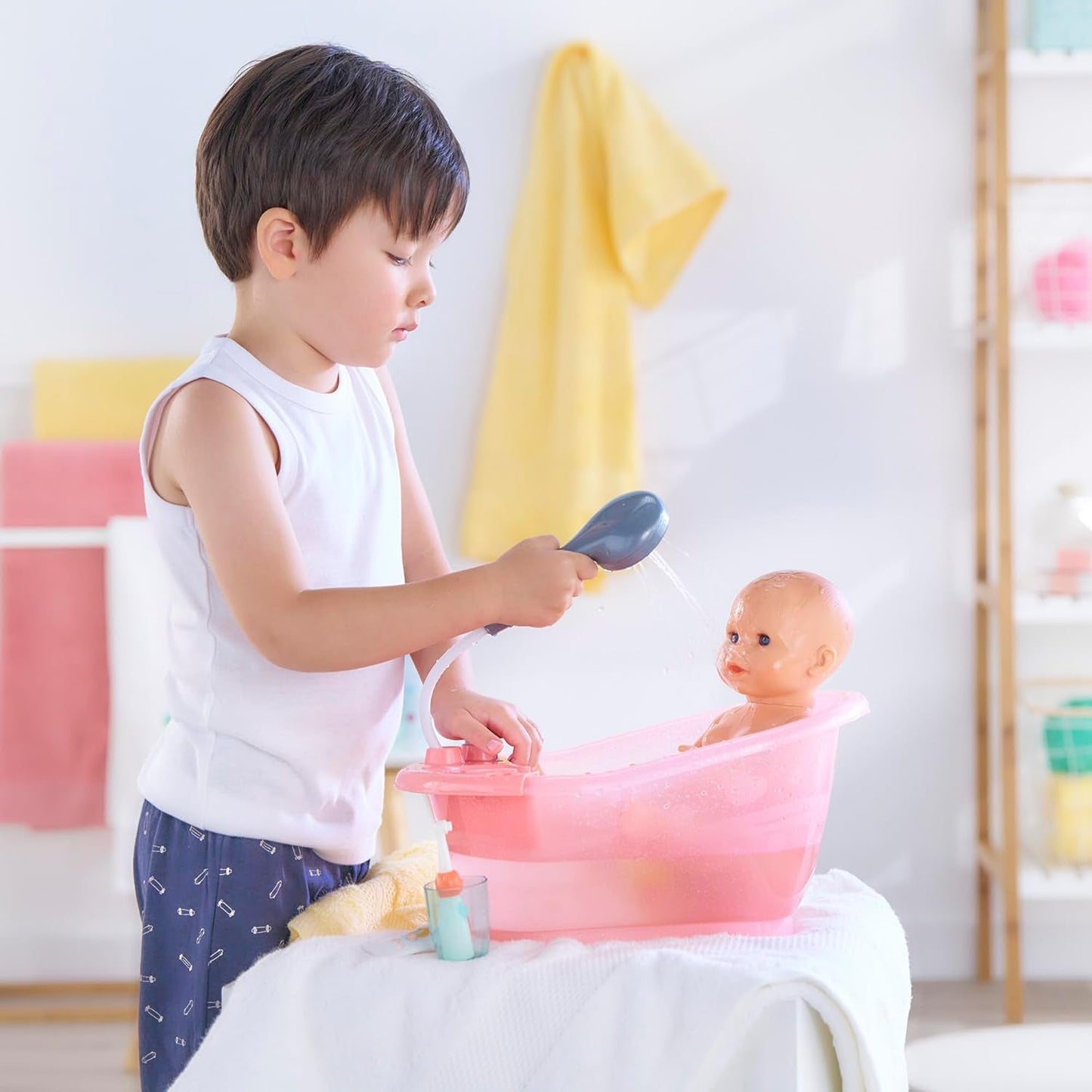 Corolle 9000141660 - Wanna Mon Grand Poupon z funkcją pompki i gumową kaczką dla wszystkich lalek 30-36 cm, 32,5 cm, od 3 lat