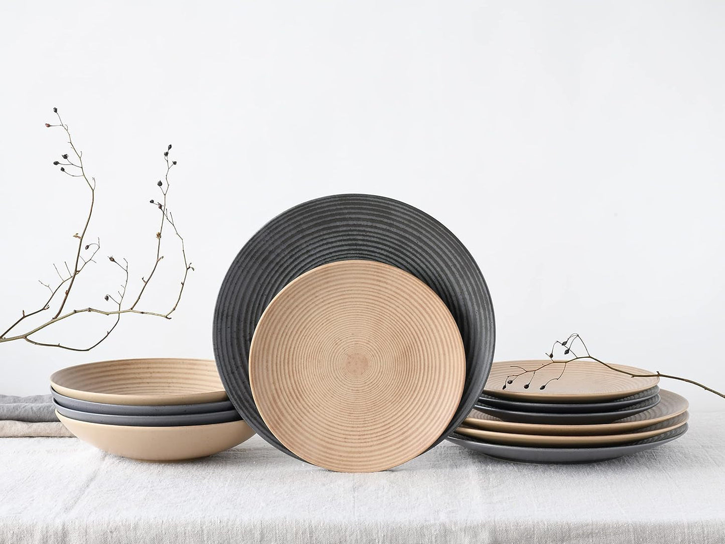 CreaTable, 13139, seria Catania, 12-częściowy zestaw naczyń obiadowych, zestaw talerzy porcelanowych, można myć w zmywarce i używać w kuchence mikrofalowej, wyprodukowano w Portugalii