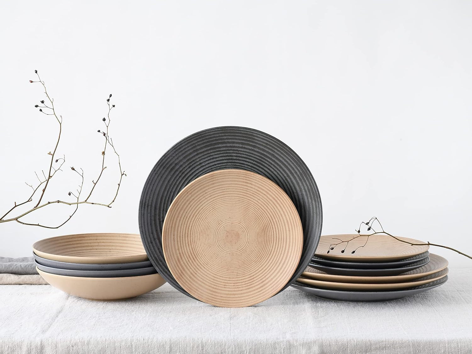 CreaTable, 13139, seria Catania, 12-częściowy zestaw naczyń obiadowych, zestaw talerzy porcelanowych, można myć w zmywarce i używać w kuchence mikrofalowej, wyprodukowano w Portugalii