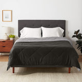 Poszwa na kołdrę z mikrofibry Amazon Basics, do noszenia obustronnie, 220 X 240 cm, szaro-czarna Kołdry i kołdry Naty Shop Szary/czarny 220X240 cm