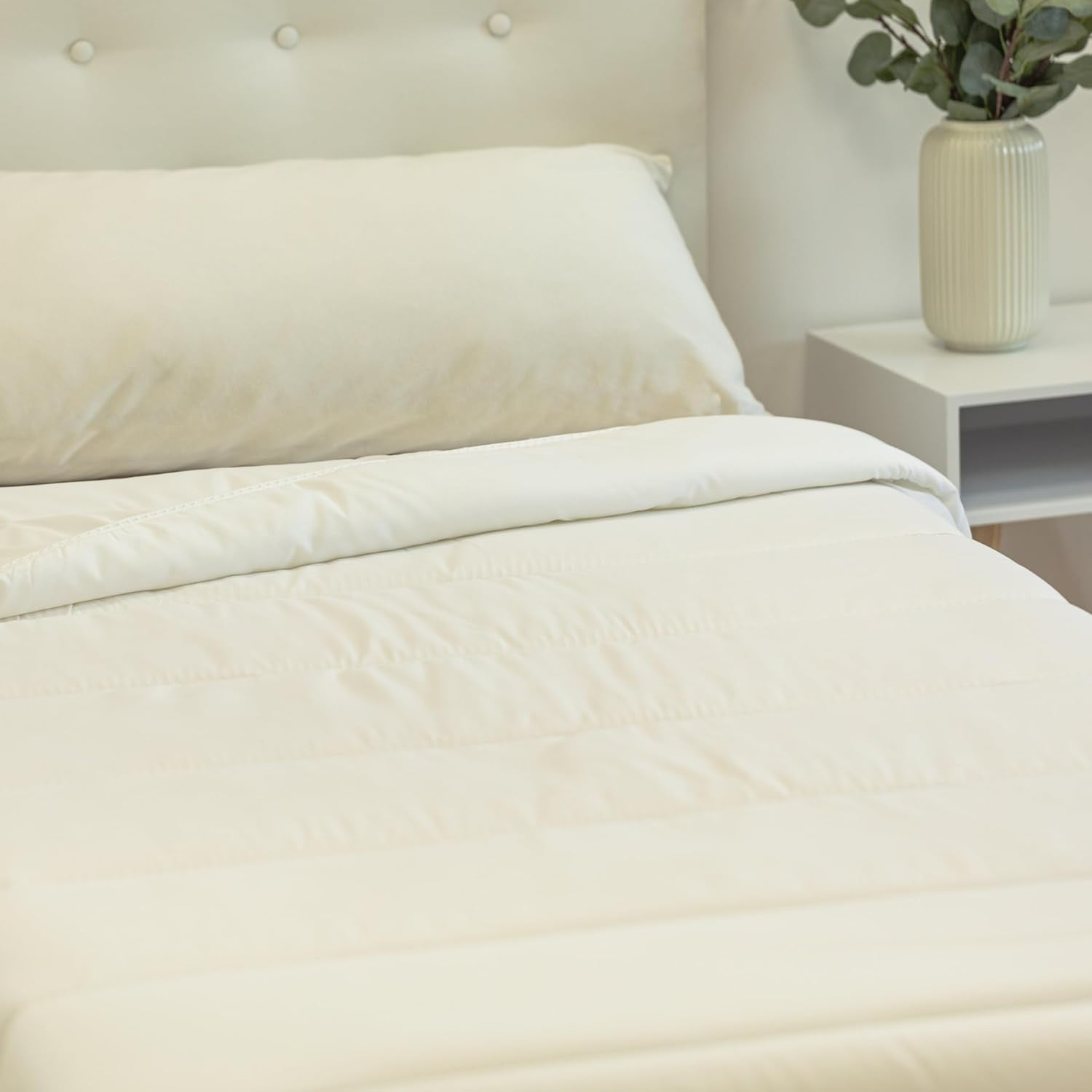 Kołdra TRAMAS+ 200 Gr/M² do łóżek z silikonowanych włókien kanalikowych - 150X220 cm - Certyfikat Oeko Tex - Biała, miękka, ciepła, minimalistyczna - Łóżko 90 Cm Kołdry i kołdry Naty Shop