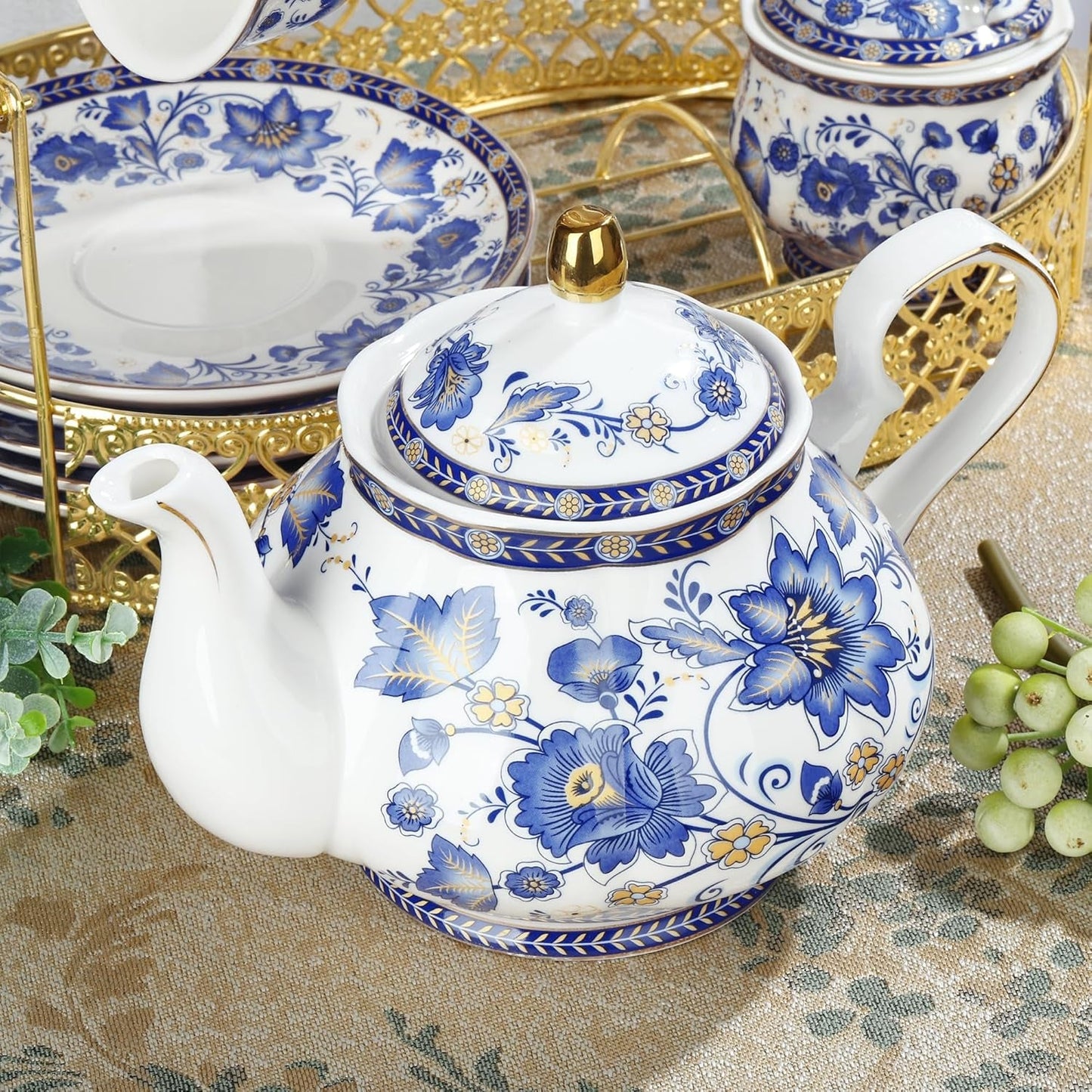 Fanquare Porcelanowy zestaw do herbaty w kształcie niebieskiego kwiatu z metalowym stojakiem Vintage porcelanowa filiżanka do kawy ze spodkiem Angielski zestaw do kawy dla dorosłych