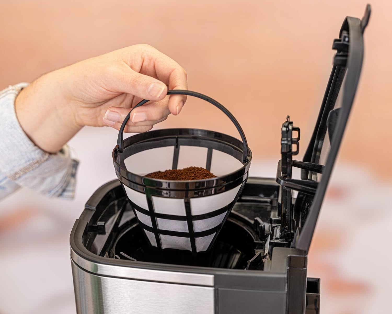 Ekspres filtrowy Rommelsbacher FKM 1000 - zbiornik na wodę 1,5 litra na 12 filiżanek kawy, szklana karafka, opóźniony start, funkcja utrzymywania ciepła, funkcja aromatu, wyjmowany uchwyt filtra 1x4