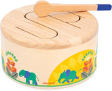 Janod - Gioia Drum - Drewniany bęben FSC + bęben - Odgrywanie ról i wczesna edukacja muzyczna - Akwarela - Od 18 miesięcy, J07650 Jucarii Bebe Naty Shop Domyślny tytuł