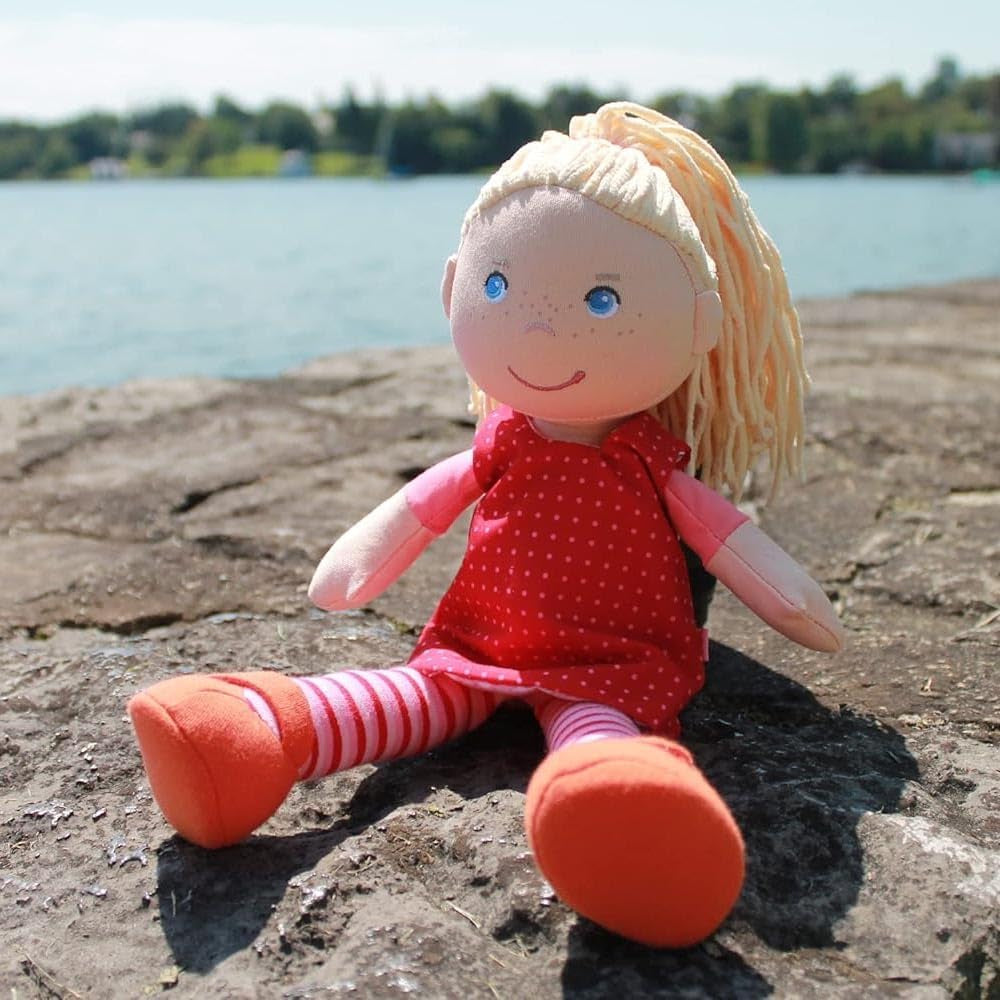 HABA 302108 - Lalka Annelie, lalka materiałowa z ubrankami i włosami, 30 cm, zabawka od 18 miesiąca, czerwona Dolls Naty Shop
