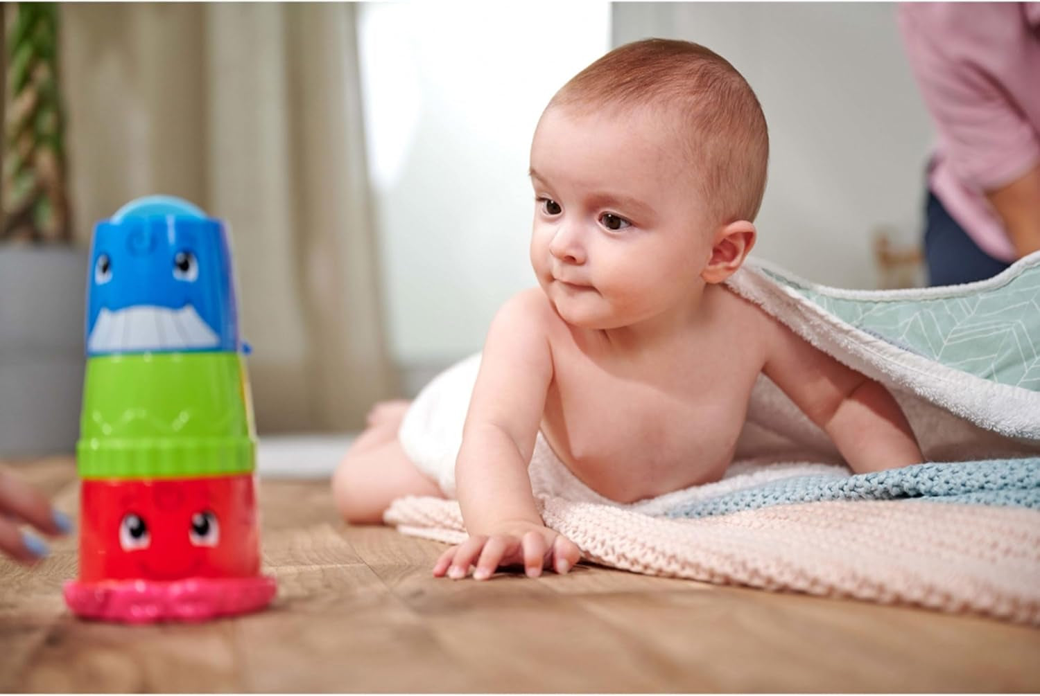 Simba 104010183 - Wiadro ABC ze szkłem do układania w stosy, wiadro i kolorowe szkło ze strumieniem i kołem wodnym, 3 sztuki, 23 cm, od 12 miesięcy Baby Toys Naty Shop