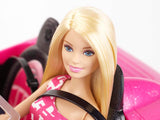Lalka Barbie i różowy brokatowy kabriolet, realistyczne logo opony, 3-letnia zabawka, DJR55 Naty Shop Dolls
