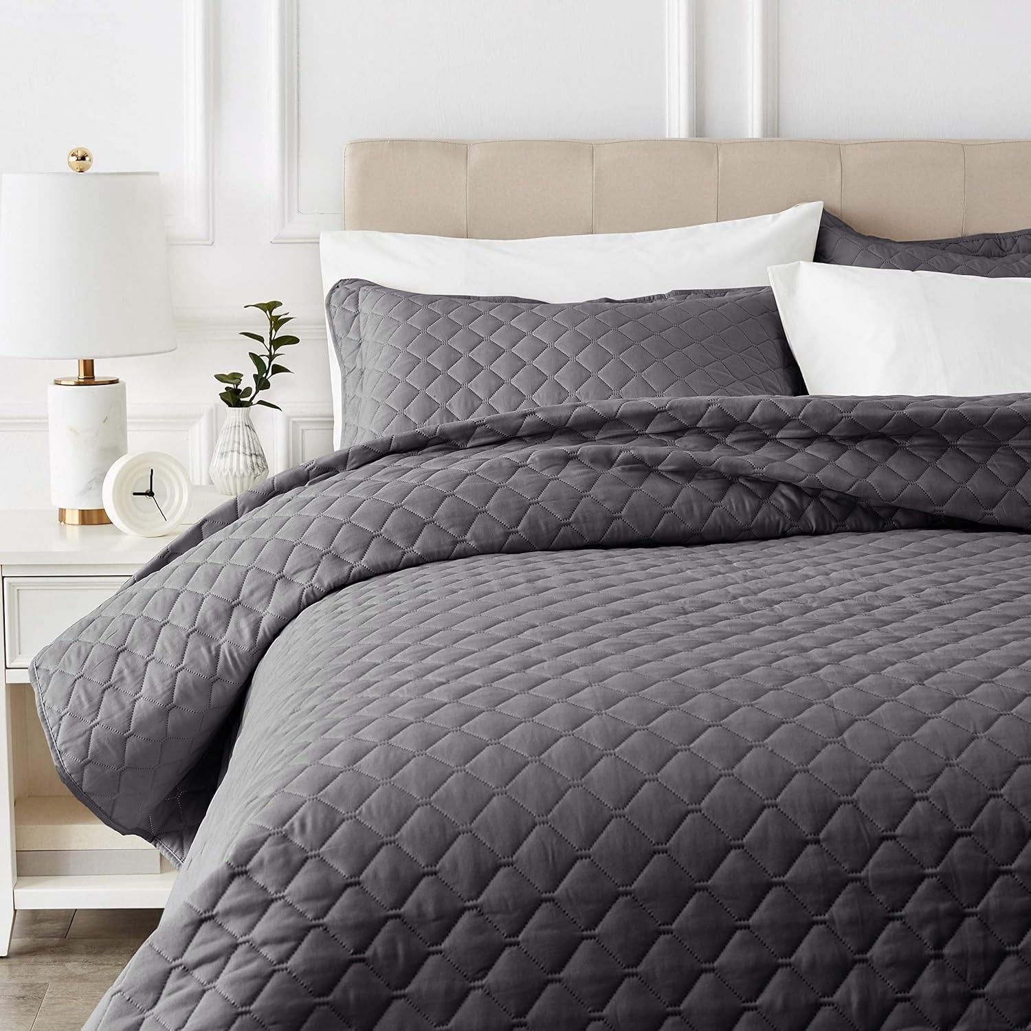 Amazon Basics oversize kołdra z reliefem, 170 x 210 cm, ciemnoszary wzór w romby. Łóżka i koce Besuche den Amazon Basics-Store 170 x 210 cm