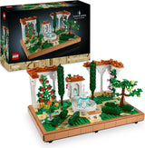LEGO Icons Ogród fontann - Miniaturowy zestaw do budowania dla dorosłych z liśćmi, cyprysami, drzewami, pnączami i kwiatami - Pomysł na kreatywny prezent urodzinowy, prezent na parapetówkę dla kobiet i mężczyzn - 10359 Zestawy do budowania Besuche den LEGO-Store Domyślny tytuł