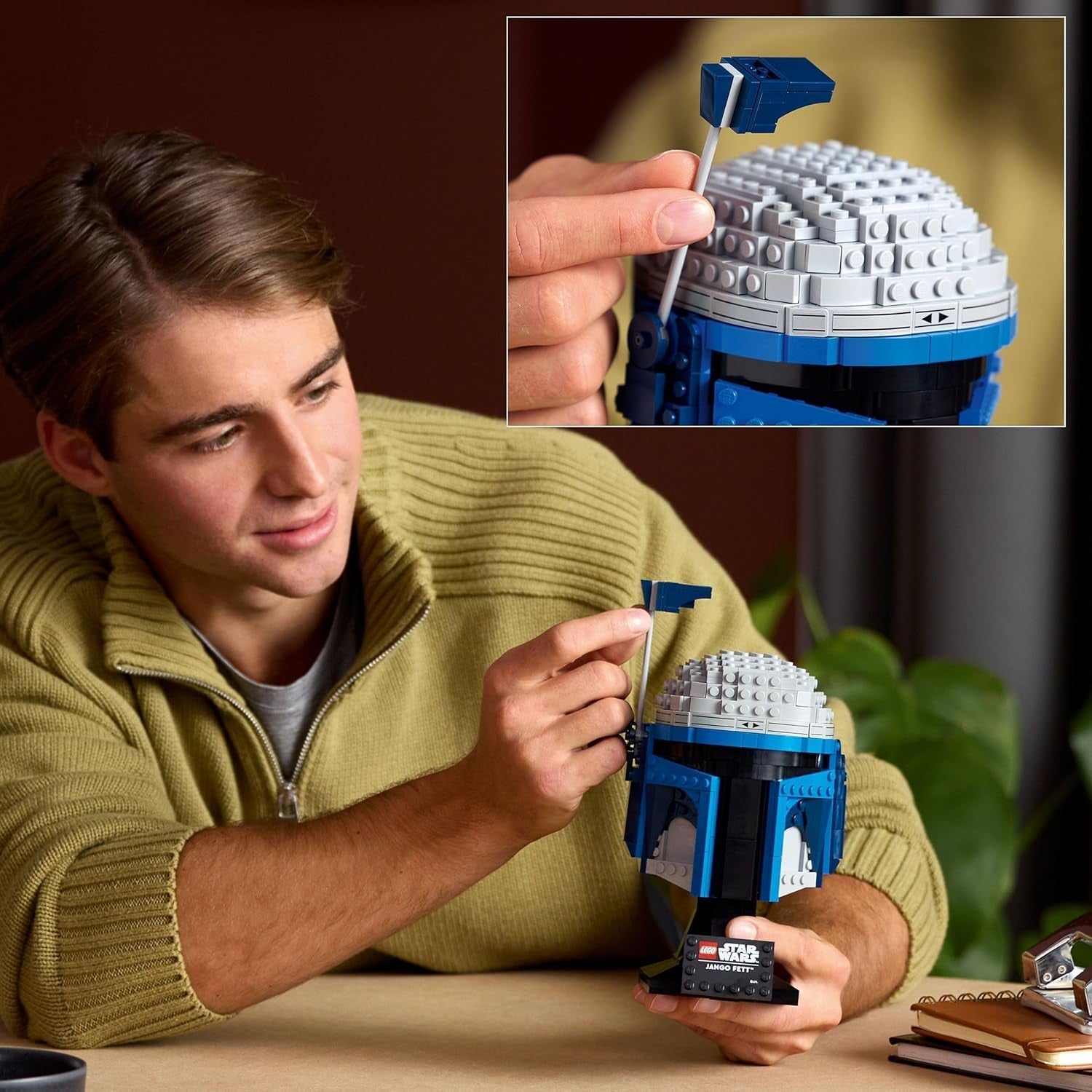 LEGO Star Wars 75408 Hełm Jango Fetta — zestaw do budowania Mandalorian dla dorosłych — model ze stojakiem, tabliczką znamionową i regulowaną anteną — prezent dla fanów Ataku klonów Zestawy do budowania Besuche w sklepie LEGO
