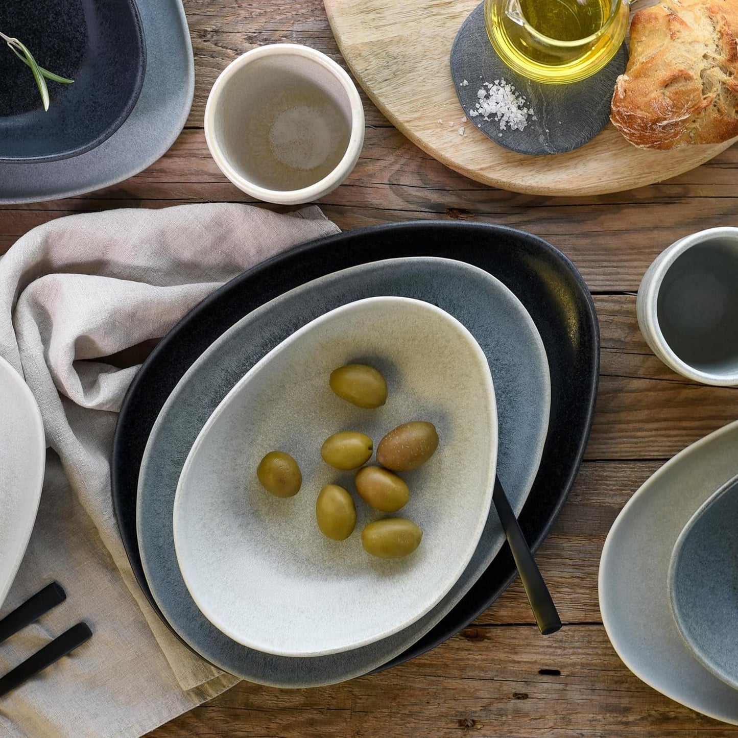 CreaTable, 22139, seria PIETRA, 4-częściowy zestaw naczyń obiadowych dla 4 osób, zestaw talerzy porcelanowych, można myć w zmywarce i używać w kuchence mikrofalowej, wyprodukowano w Europie