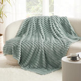 BEDSURE Zielony koc polarowy na sofę - Super miękkie, przytulne koce dla kobiet, uroczy mały koc dla dziewczynek, 127 x 152 cm Łóżka i koce Beuche den BEDSURE-Store