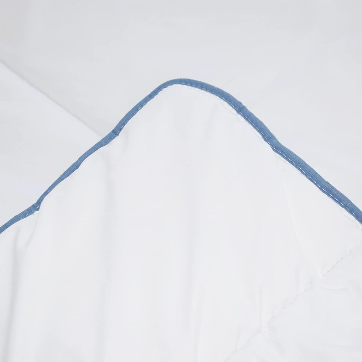 Bleu Câlin Ciepła kołdra dla 1 osoby „Gamme Signature”, miękki pokrowiec z mikrofibry, 140 X 200 cm Kołdry i kołdry Naty Shop