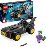 LEGO 76264 Pościg DC w Batmobilu: Batman kontra Batman Zestaw samochodzików Joker, zestaw startowy superbohaterów z 2 minifigurkami, zabawka dla przedszkolaków, chłopców i dziewcząt w wieku 4+, zestawy do szybkiego montażu w sklepie LEGO-Store Single