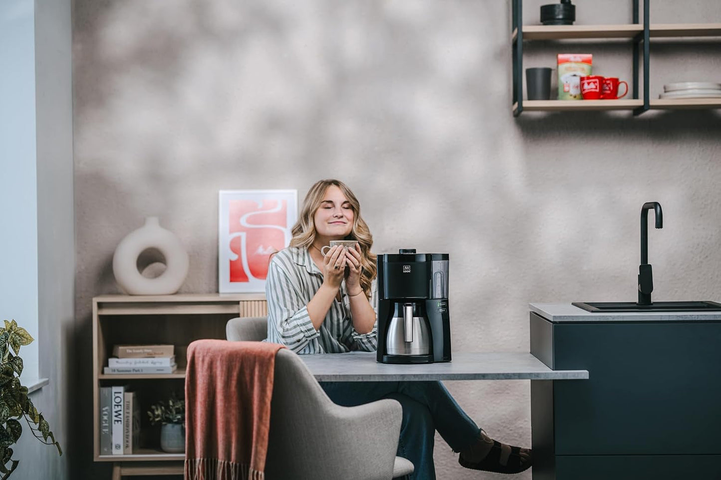 Melitta Look Therm - Ekspres do espresso z filtrem, dzbankiem termicznym i wyjmowanym zbiornikiem na wodę, na maksymalnie 10 filiżanek kawy, czarny