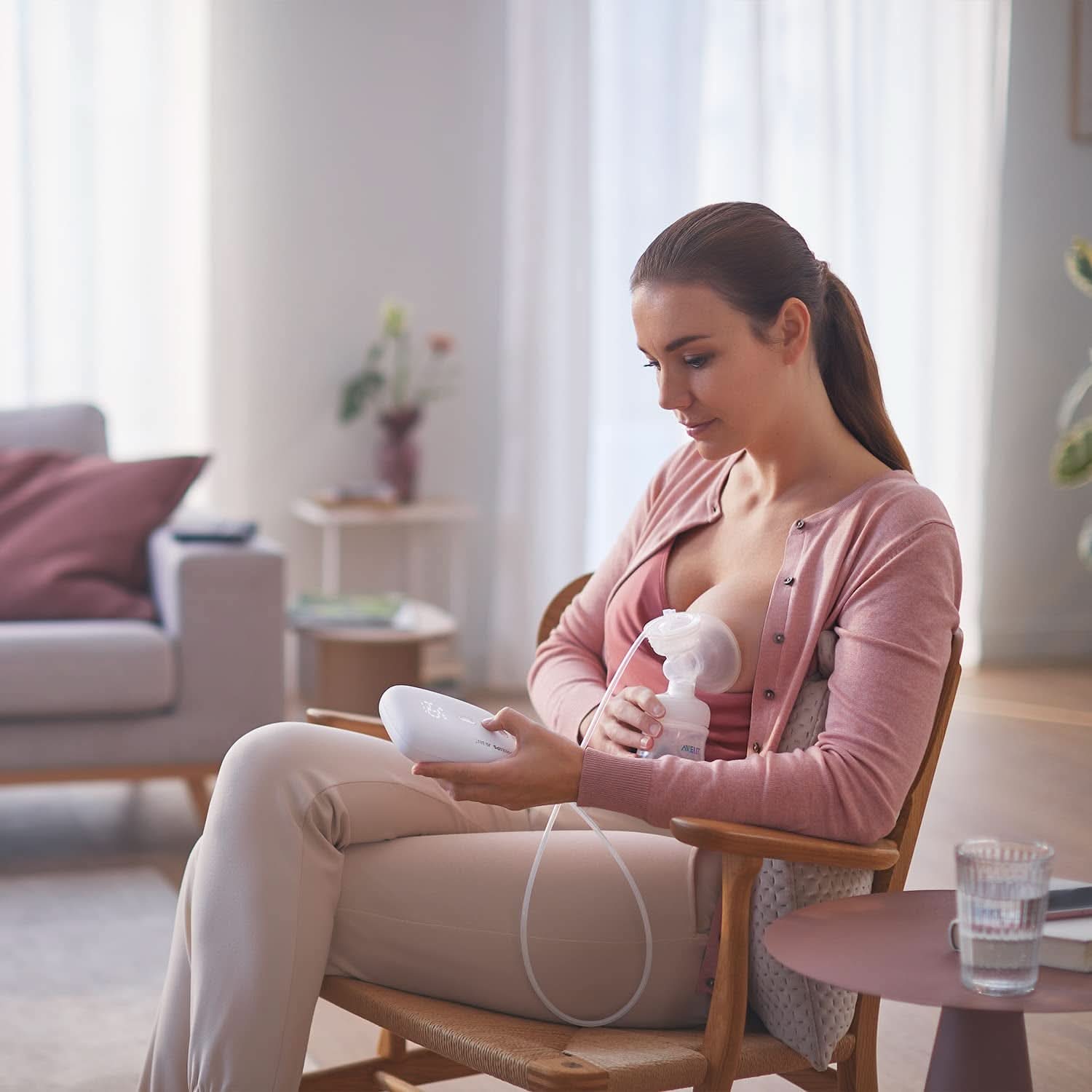 Indywidualny laktator elektroniczny Philips Avent - z technologią Natural Motion, wygodną silikonową poduszką Akcesoria Żywność i karmienie piersią Sklep Bebe Naty