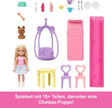 Domek dla lalek Barbie Chelsea z ponad 15 akcesoriami, wysuwany domek powiększa się do ponad 42 x 33 cm z 5 obszarami do zabawy i zjeżdżalnią, z małą lalką i psem, JFW49