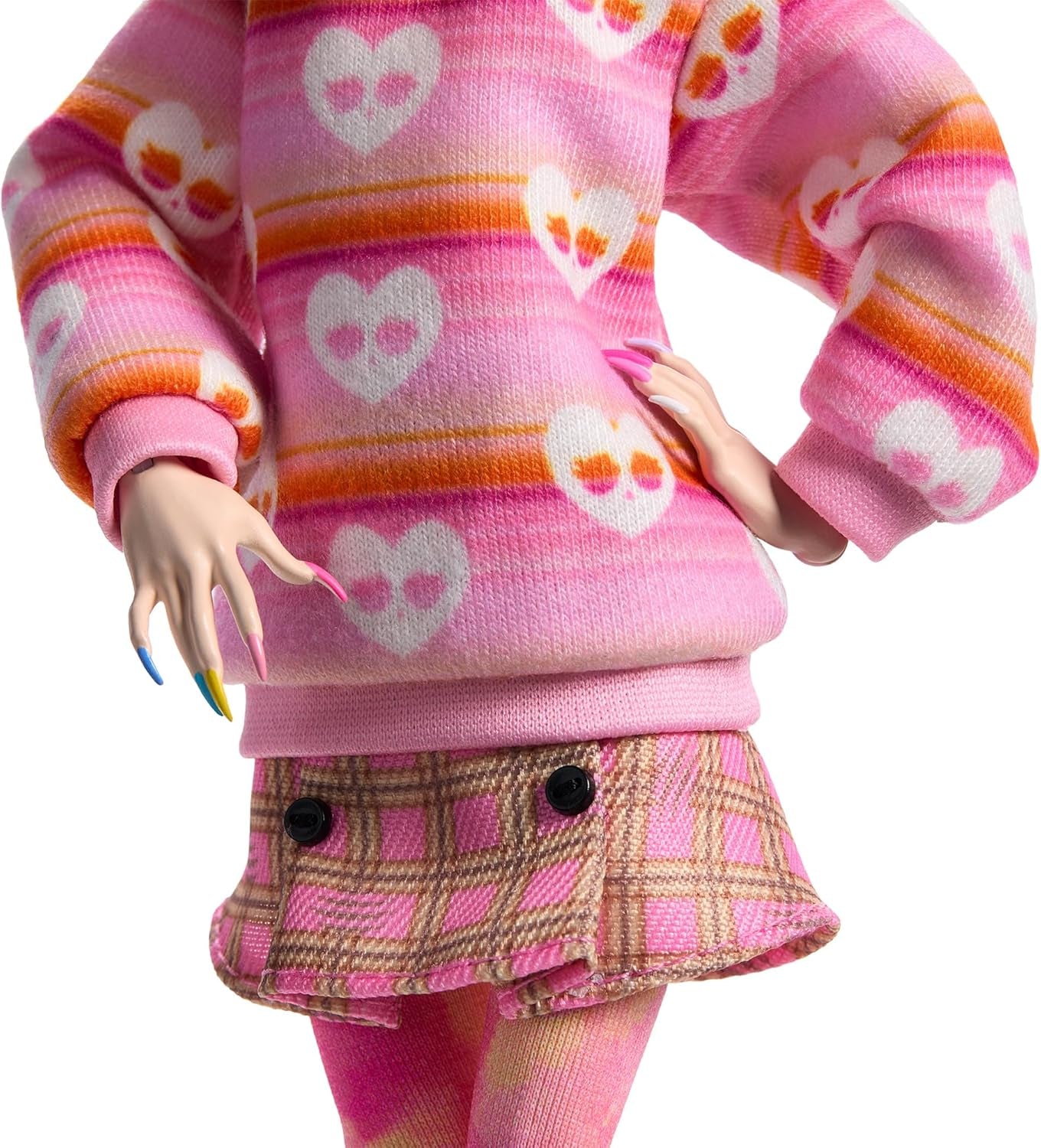 Lalka Monster High Wednesday i akcesoria Różowa figurka kolekcjonerska Enid Sinclair z beretem i stojakiem na plecak dla lalek HXJ05