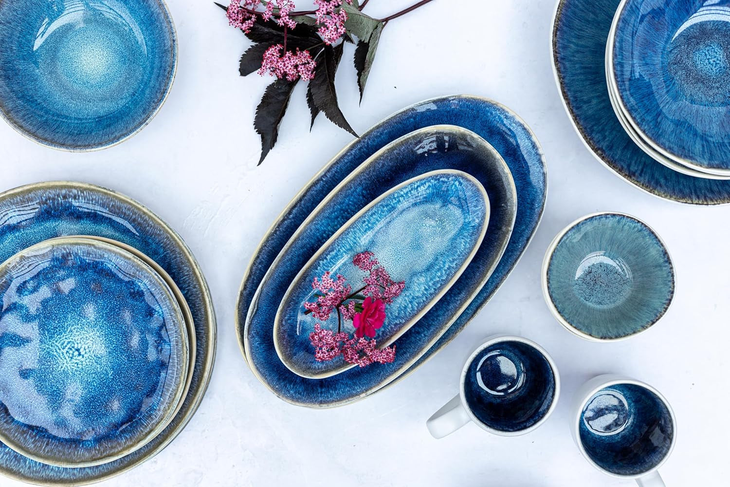 MĘSER 934092 Seria Frozen, Zestaw ceramicznych zastaw stołowych na 4 osoby, 16-częściowy serwis kombinowany o organicznych kształtach, serwis bejcowany na niebiesko, kamionka, ciemnoniebieski