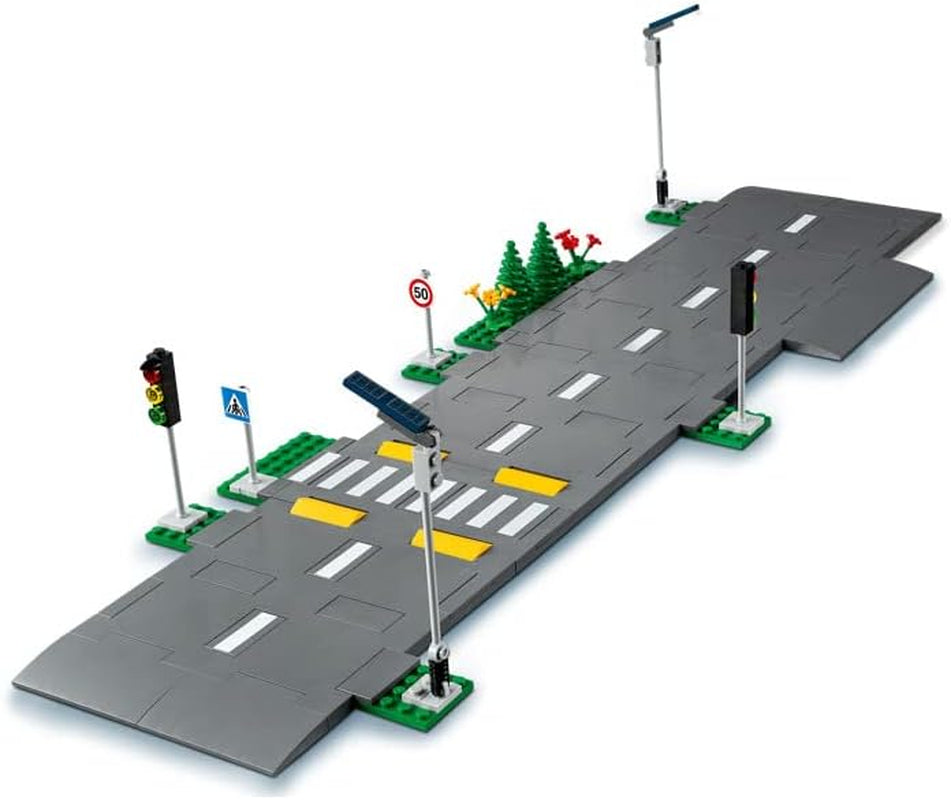 LEGO City Skrzyżowanie dróg ze światłami Zestaw do budowania ze świecącymi w ciemności klockami 60304 Zestawy do budowania w sklepie LEGO