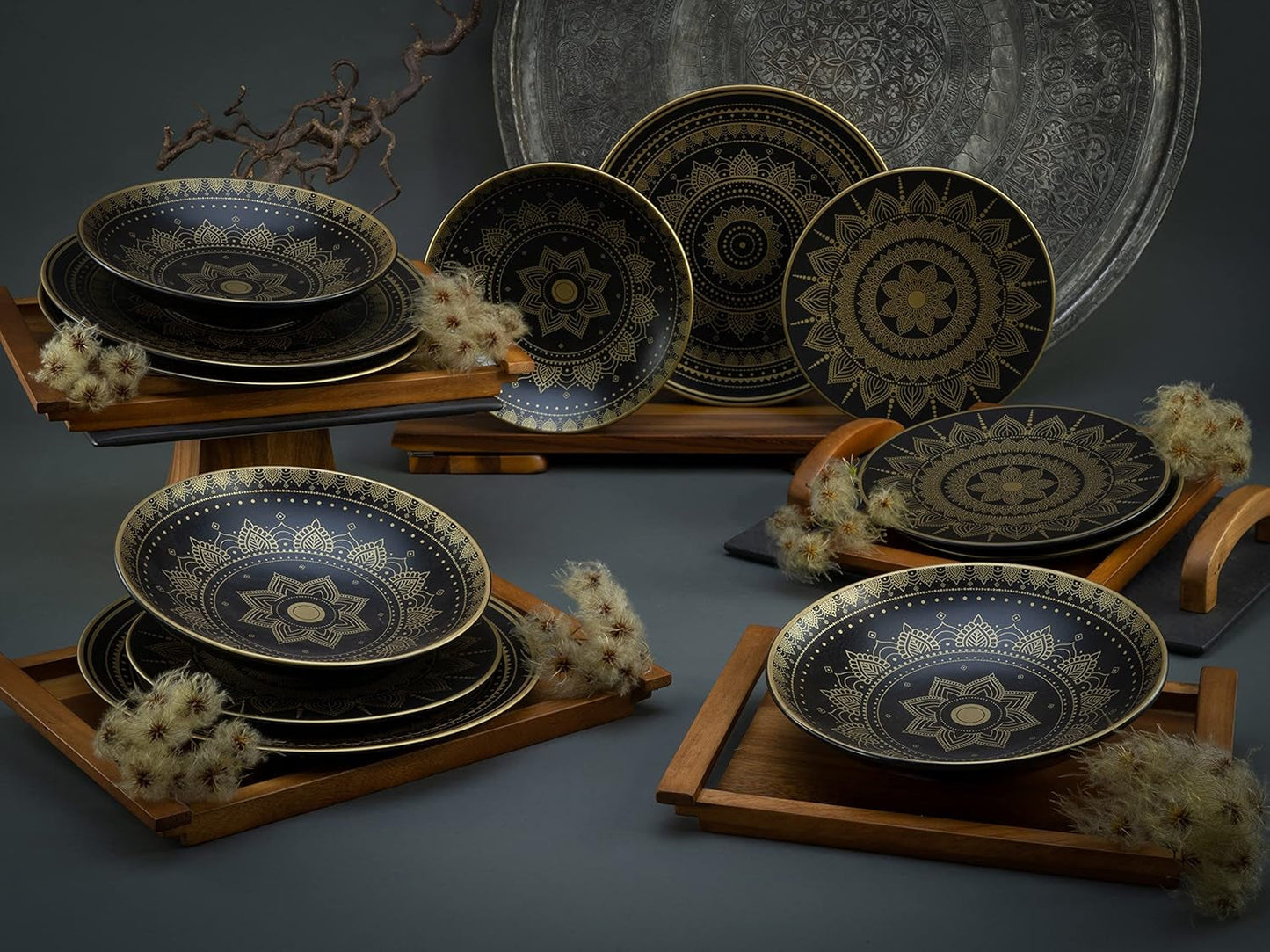 CreaTable, 23588, seria MANDALA GOLD - czarna, 12-częściowy zestaw naczyń obiadowych, zestaw talerzy porcelanowych, można myć w zmywarce i używać w kuchence mikrofalowej, jakość produkcji