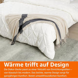 Koc Amazon Basics, lekki, poliester z recyklingu, przytulny koc z dekoracjami pokoju, 127 x 152 cm, kość słoniowa z niebieskim wzorem Sprawdź łóżka i koce Besuche den Amazon Basics-Store