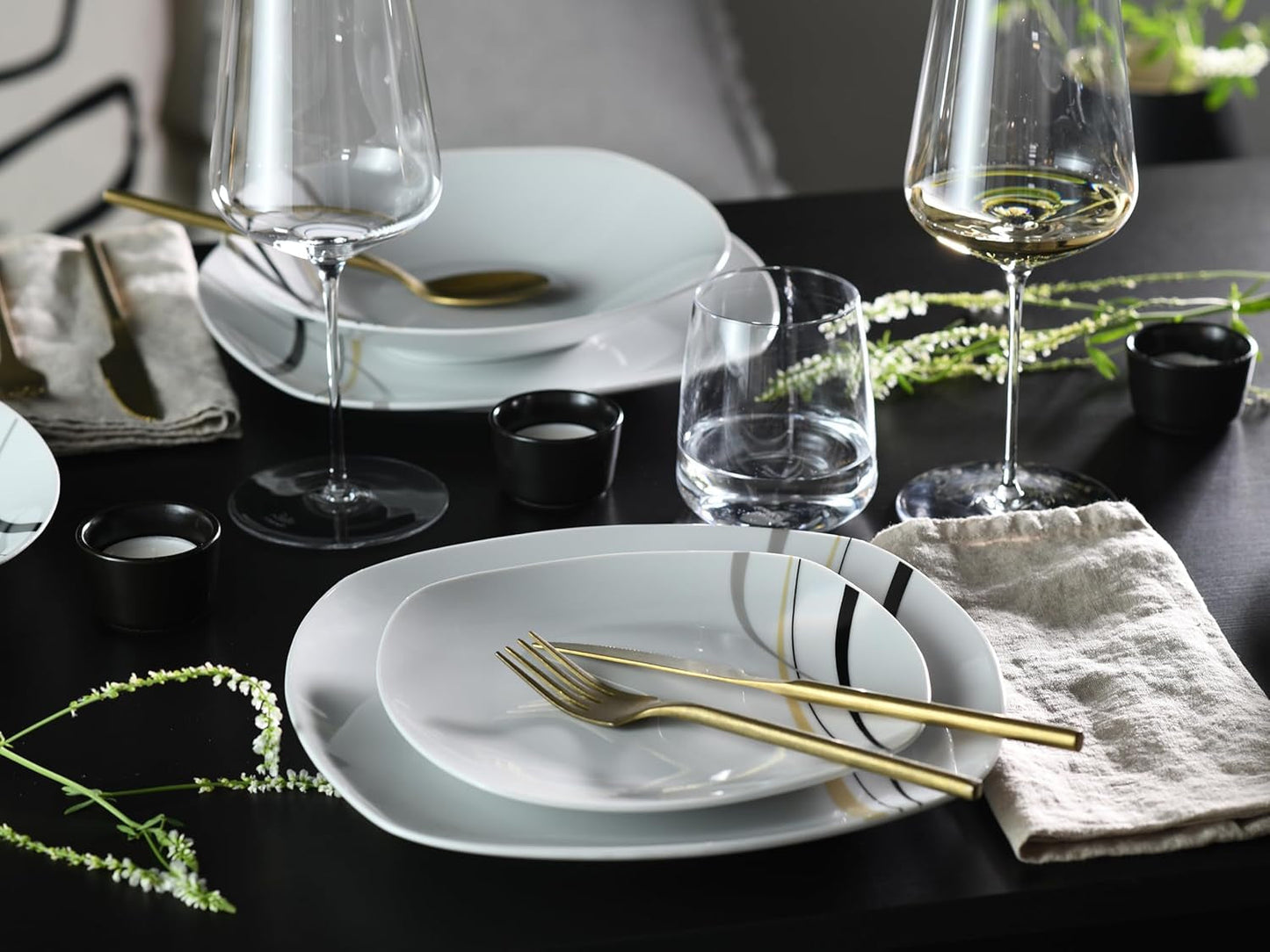 CreaTable 24029 Square City Line Series 6-osobowy porcelanowy zestaw obiadowy 12-częściowy Można myć w zmywarce i używać w kuchence mikrofalowej Jakość produkcji