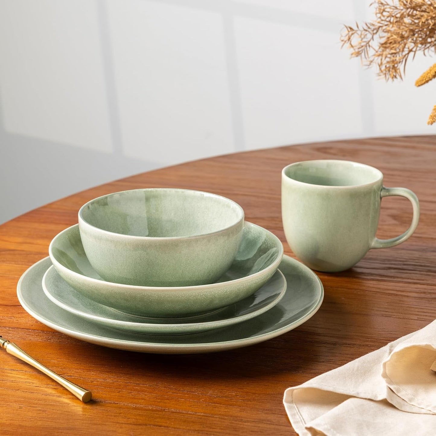 GBHOME Zestaw ceramicznych naczyń obiadowych dla 6 osób, 24-częściowy ręcznie malowany zestaw talerzy i misek, kamionka odporna na zarysowania, Można myć w zmywarce i używać w kuchence mikrofalowej