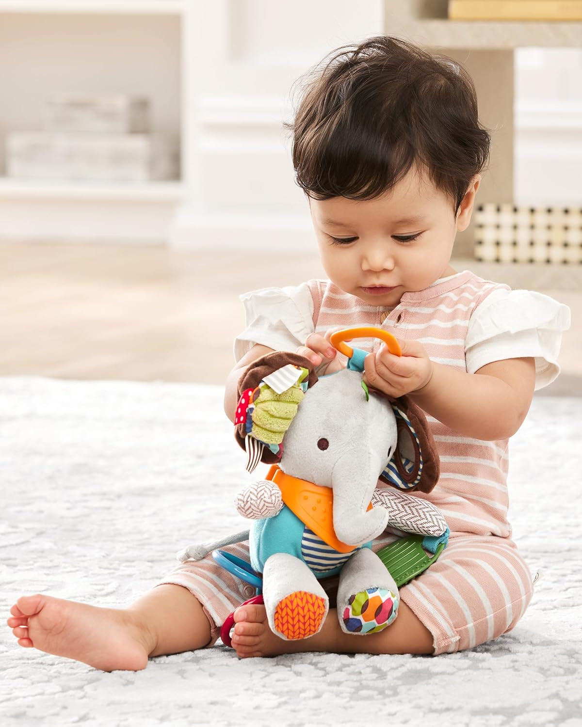 Skip Hop Bandana Buddies Zabawka aktywna, pluszowa zabawka dla niemowląt i dzieci, wielokolorowa, zabawki dla niemowląt-słonia Naty Shop