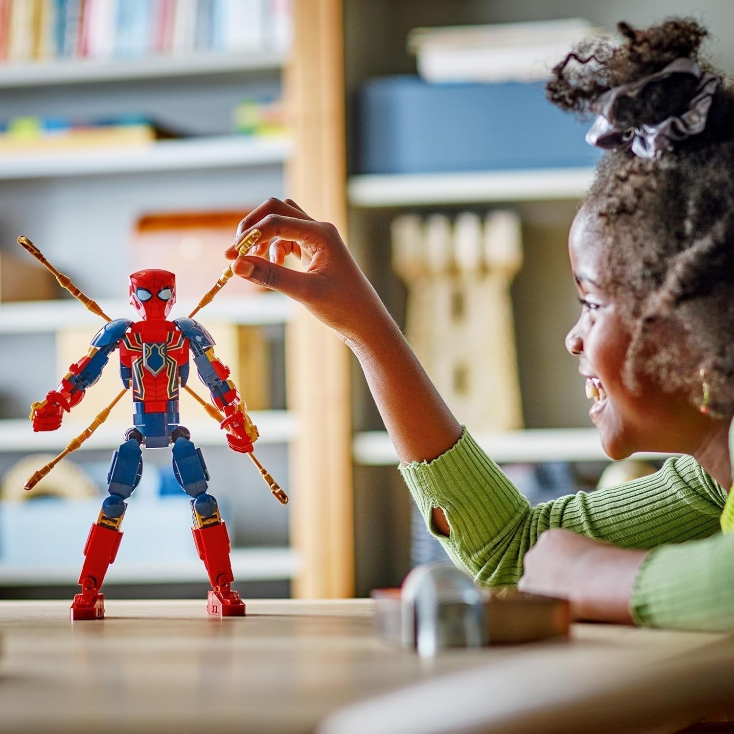 Klocki LEGO Marvel Iron Spider-Man Zabawka akcji superbohatera dla dzieci w wieku powyżej 8 lat Chłopcy i dziewczęta Zestaw zbroi Model do zbudowania Avengers Pomysł na prezent dla fanów filmów Marvela 76298 Zestawy do budowania Szukaj w sklepie LEGO
