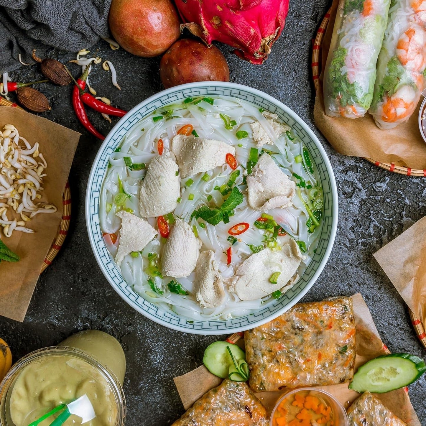 MAMA - Miska z makaronem ryżowym błyskawicznym Pho Ga - (1 x 65g)