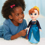 Disney Frozen 2 Anna Doll – ruchoma lalka o wysokości 35 cm w kultowej modnej sukience z herbem Arendelle i tiarą dla dodatkowej zabawy, dla dziewczynek w wieku 3 lat i starszych