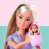Simba Steffi Love Welcome Baby 29cm Steffi w ciąży 12 sztuk akcesoriów do odgrywania ról Modna lalka z 4cm laleczką bobas zabawka dla dzieci w wieku 3+