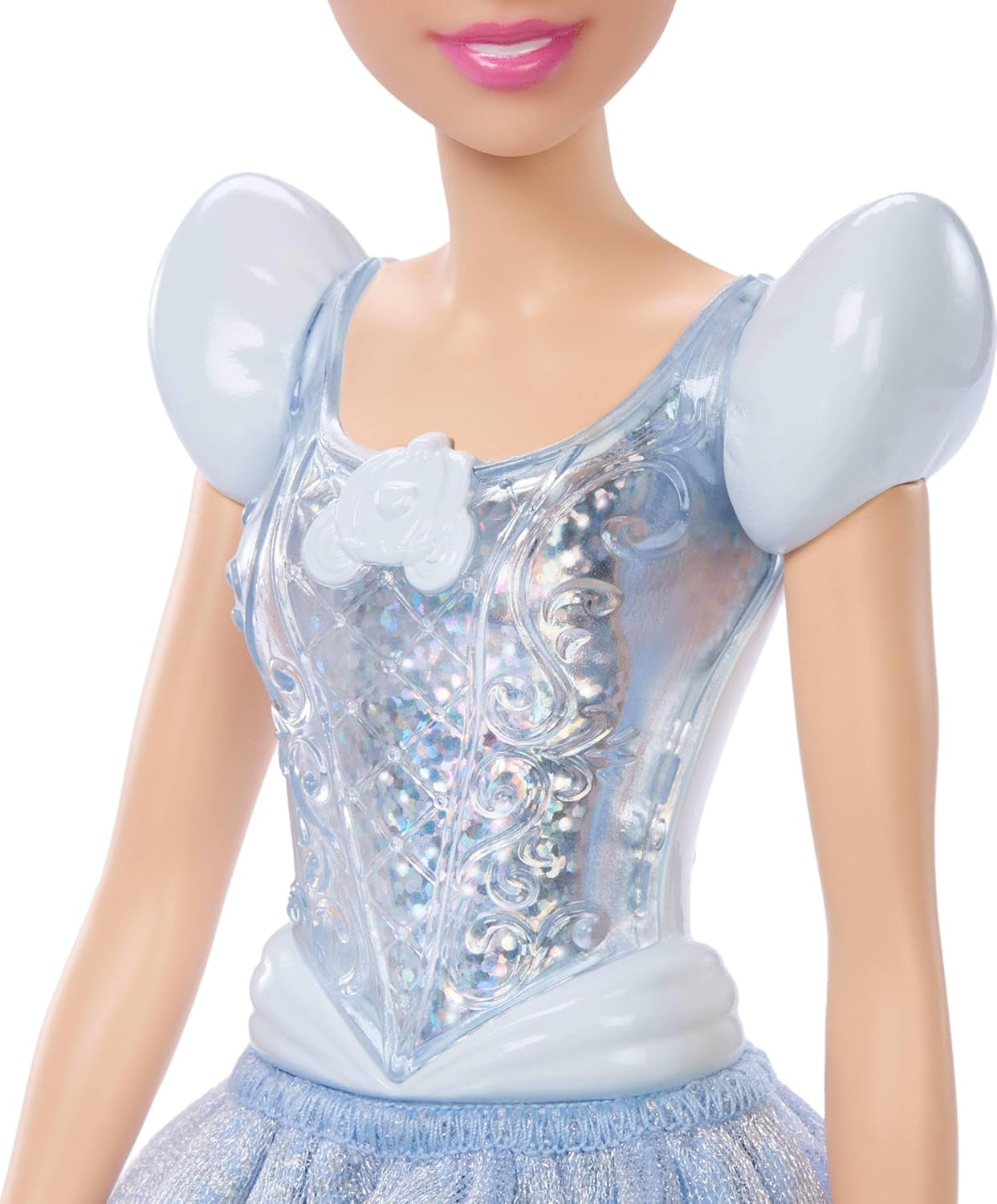 Mattel DISNEY Księżniczka Kopciuszek – przegubowa lalka z błyszczącym strojem, odpinanymi butami i tiarą, czesane włosy do zabawy podczas stylizacji, dla dzieci w wieku od 3 lat, HLW06